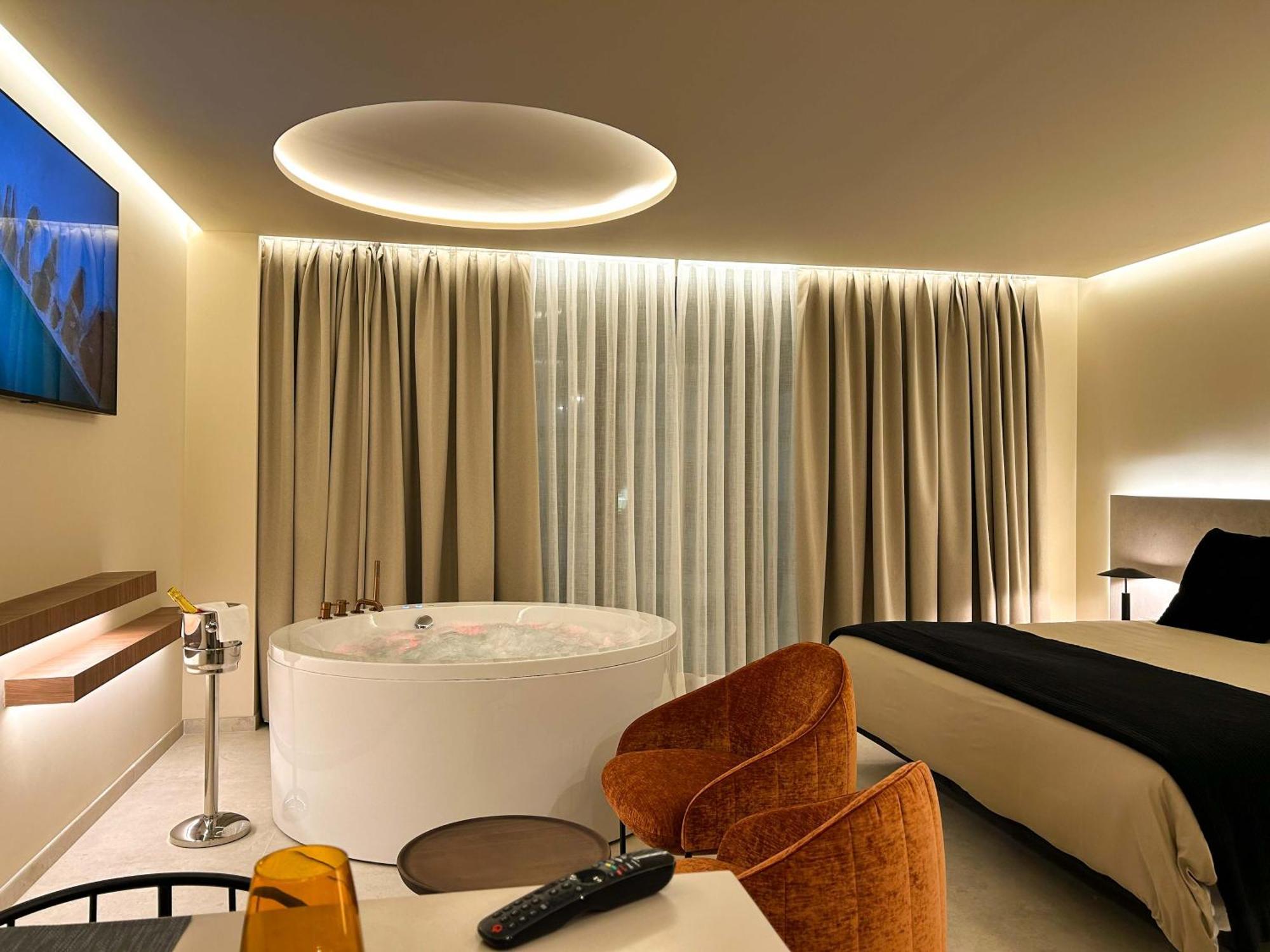 Olea Suites Alcala del Jucar Bagian luar foto